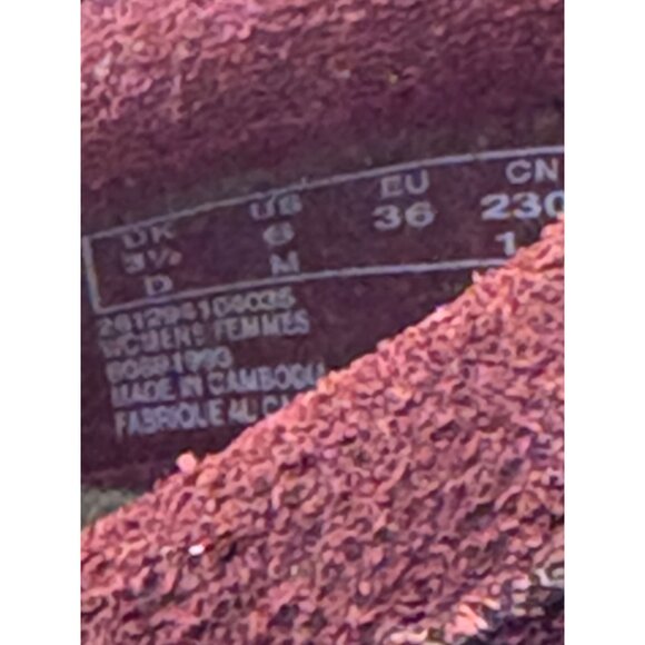 Clarks Women Suede Loafers Size 6 EU 36 Rust Red EUC Slip On - Picture 2 of 8